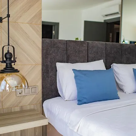 Class Unique 말마리스