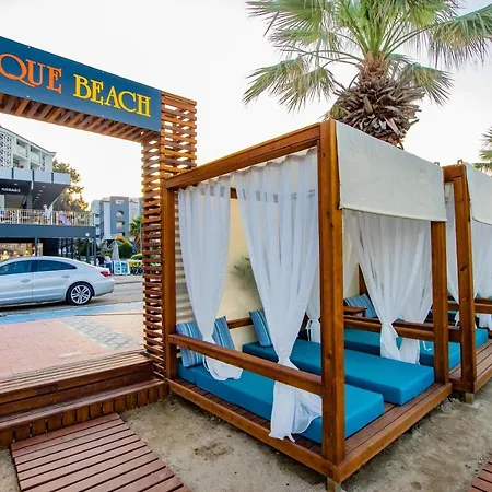 Class Unique Hotel 4*