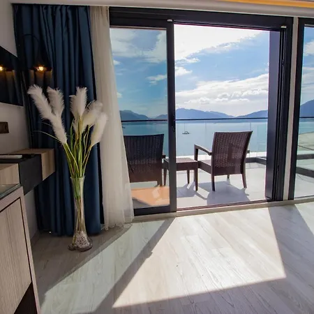 Hotel Class Unique 4*