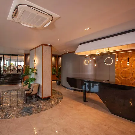 Class Unique Hotel 4*