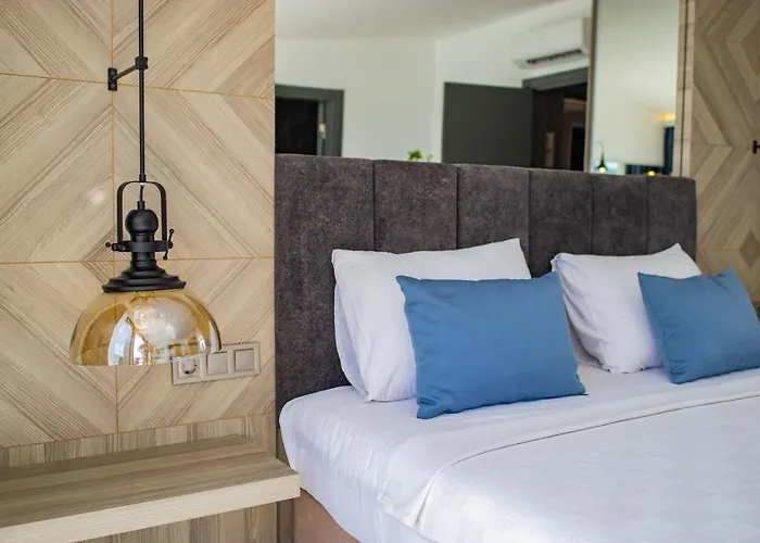 Class Unique مرمريس